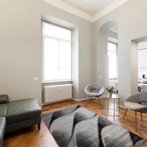 Appartamento Royal – Centro, Milano